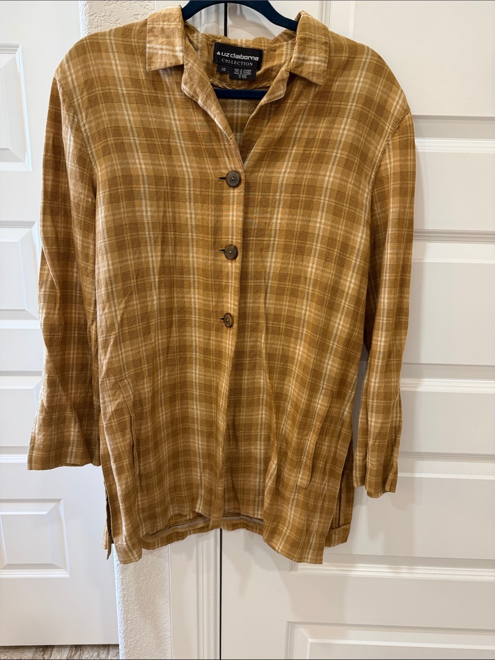 Liz Claiborne Plaid Button-Up Shirt in Mustard and Cream